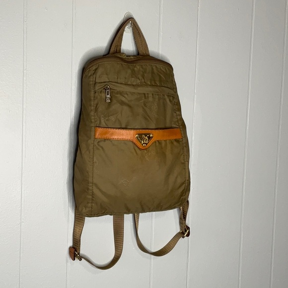 Maison Mollerus Green Olive Backpack - Picture 11 of 16